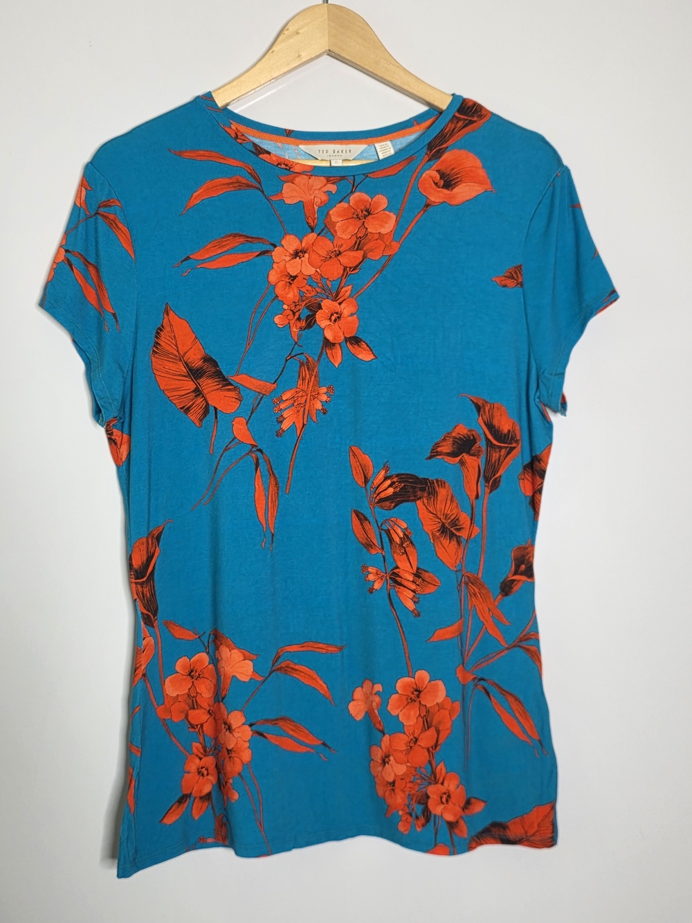 Ted Baker Fantasia tropical floral print jersey stretch t-shirt Size